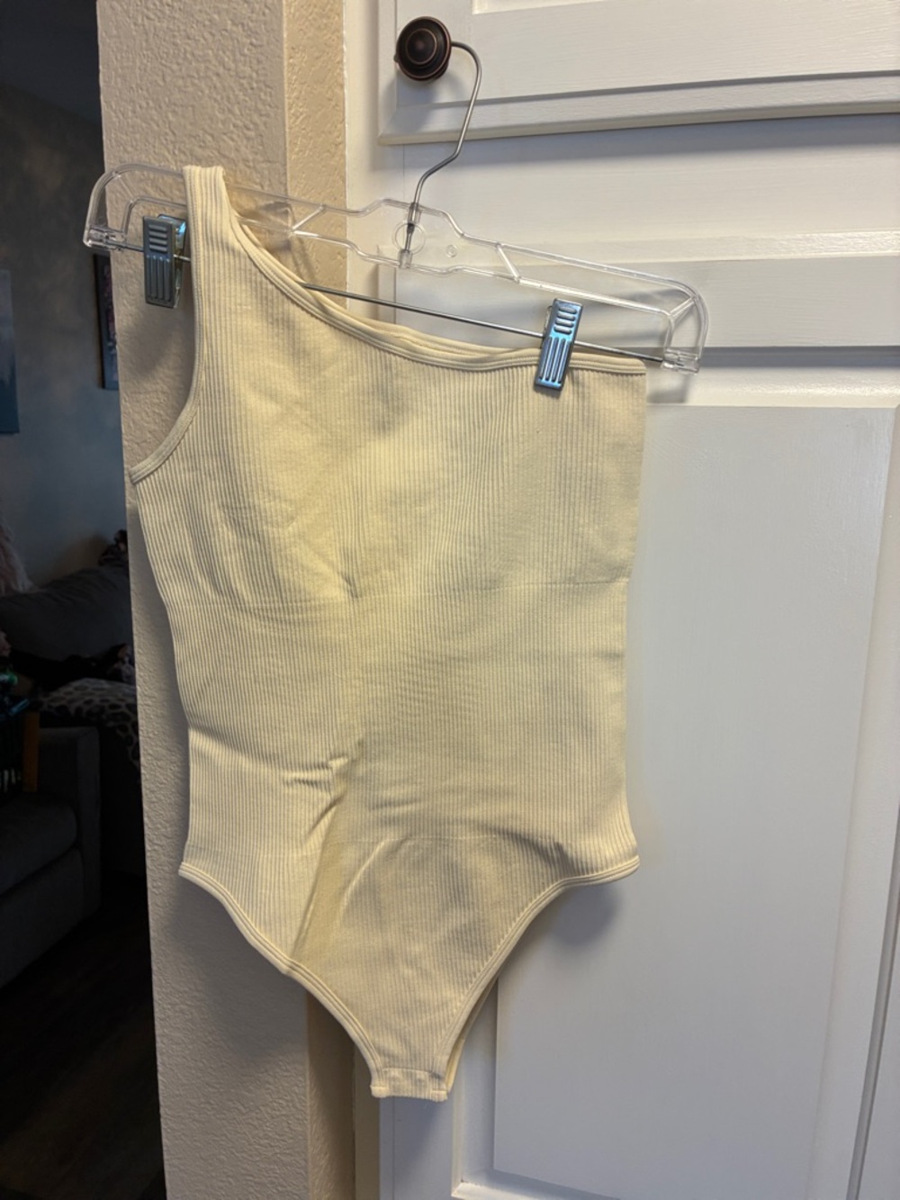 3 for $15 🦋🦋 OQQ cream Ribbed One-Shoulder Bodysuit